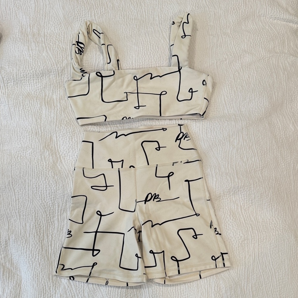 WeWoreWhat Cream and Black Athletic Set